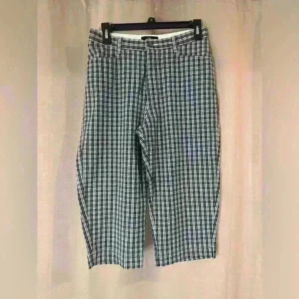 Women’s Plaid Lee Khakis Capris